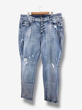 Judy Blue Boyfriend Jeans Size 24W Button Fly Distressed Medium Wash